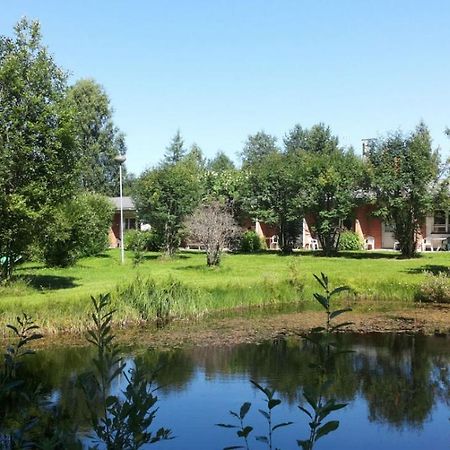 Hotelli Ravintola Tiilikka Rautavaara Екстер'єр фото