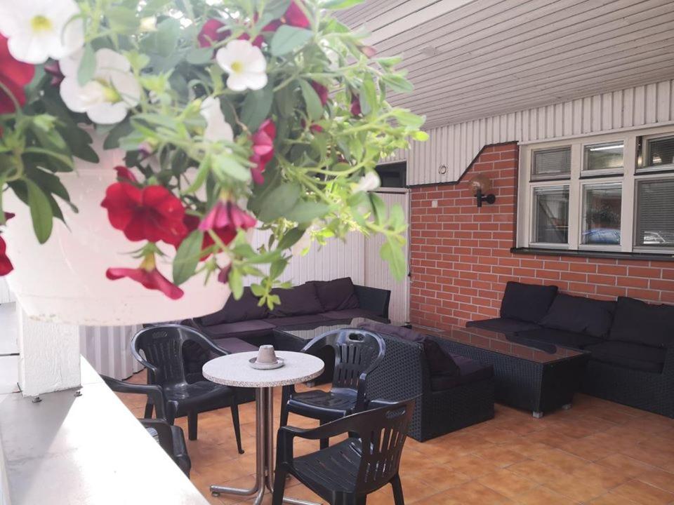 Hotelli Ravintola Tiilikka Rautavaara Екстер'єр фото